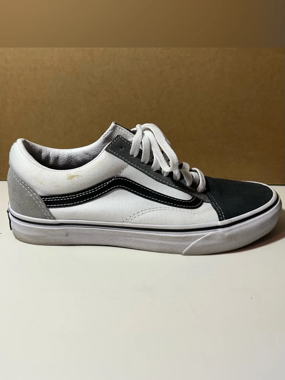 Vans Men's Size 7.5 Low-Top Color-Block Lace Up Sneakers Shoes Black and White